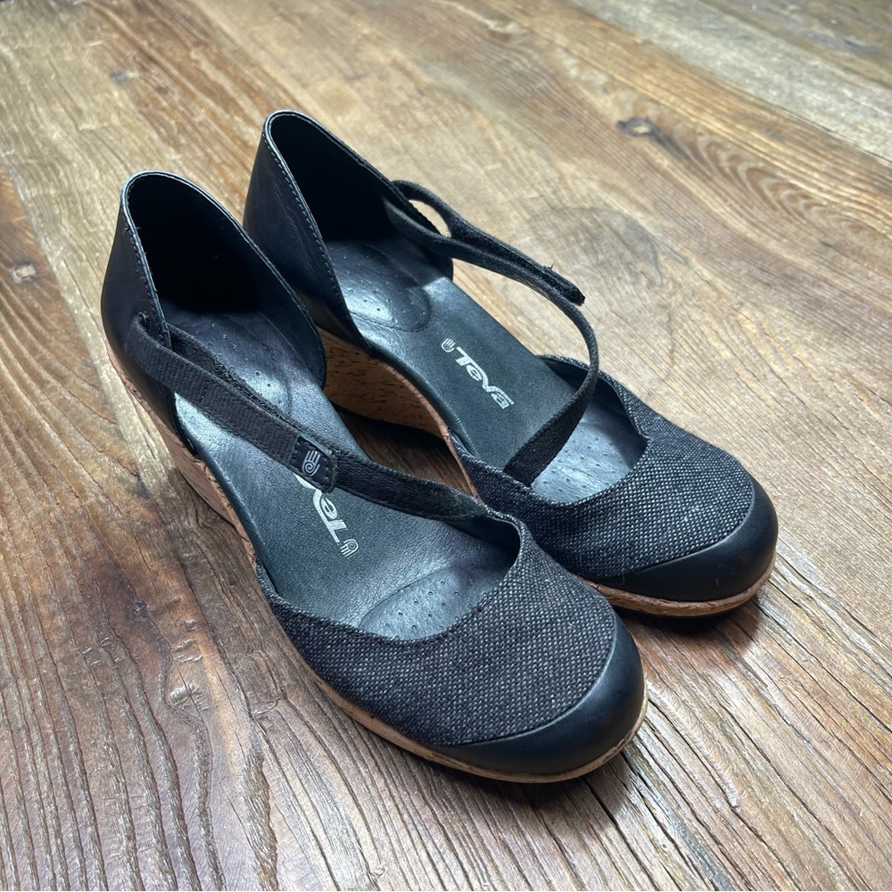 Teva Women's Riviera Mary Jane Wedge Size 7.5